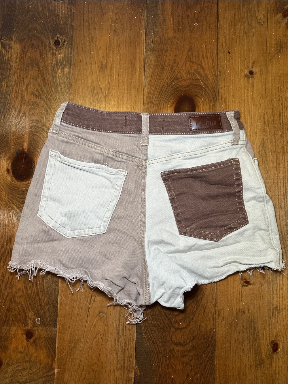 Hollister Brown Color Block Ultra High Rise Vintage Relaxed Mom Short - Picture 2 of 6